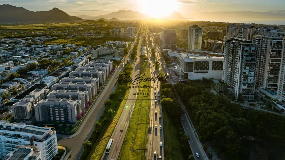 Cobertura com 3 quartos à venda, 136m2 em Recreio dos Bandeirantes, Rio De Janeiro - RJ - imagem 2 Foto 2 de Cobertura com 3 quartos à venda, 136m2 em Recreio dos Bandeirantes, Rio De Janeiro - RJ