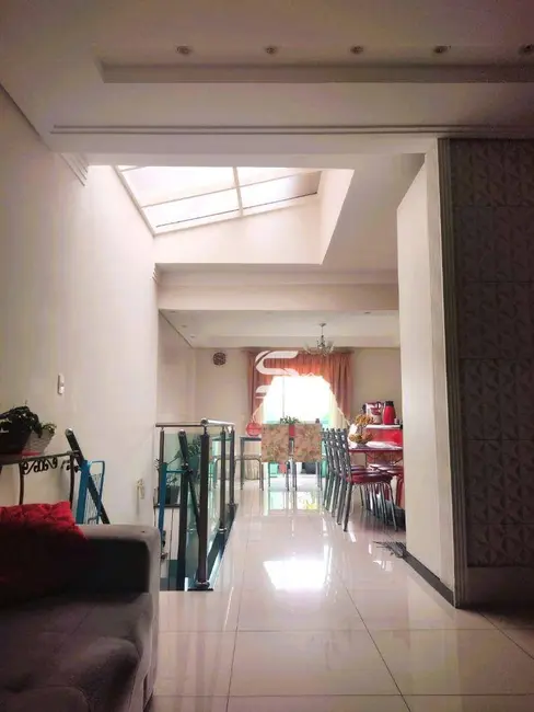 Casa com 3 quartos à venda, 236m2 em Parque Erasmo Assunção, Santo Andre - SP - imagem 5 Foto 5 de Casa com 3 quartos à venda, 236m2 em Parque Erasmo Assunção, Santo Andre - SP