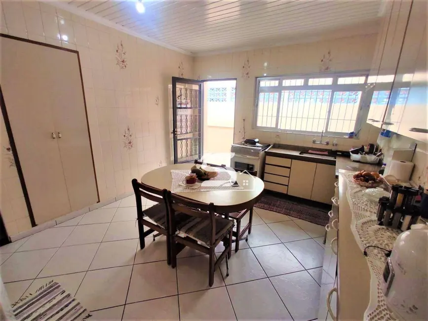 Foto 9 de Casa com 2 quartos à venda, 195m2 em Vila Nova Pauliceia, São Paulo - SP