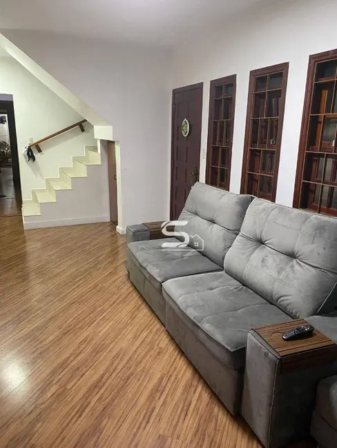 Sobrado com 2 quartos à venda, 137m2 em Jardim Guairaca, São Paulo - SP - imagem 4 Foto 4 de Sobrado com 2 quartos à venda, 137m2 em Jardim Guairaca, São Paulo - SP