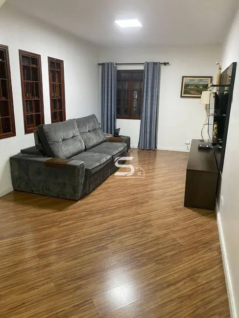 Sobrado com 2 quartos à venda, 137m2 em Jardim Guairaca, São Paulo - SP - imagem 2 Foto 2 de Sobrado com 2 quartos à venda, 137m2 em Jardim Guairaca, São Paulo - SP