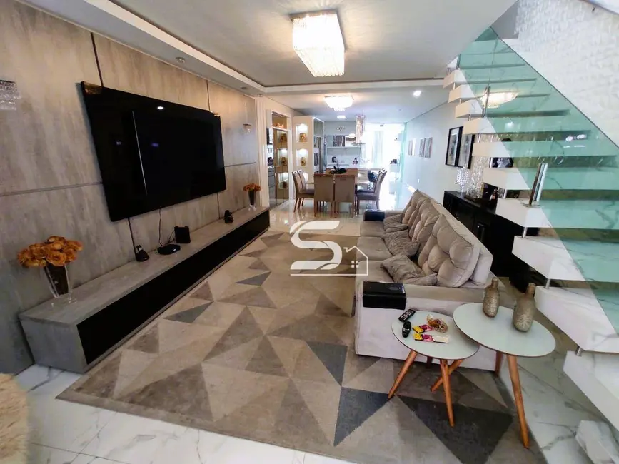 Foto 2 de Sobrado com 4 quartos à venda, 133m2 em Jardim Guairaca, São Paulo - SP