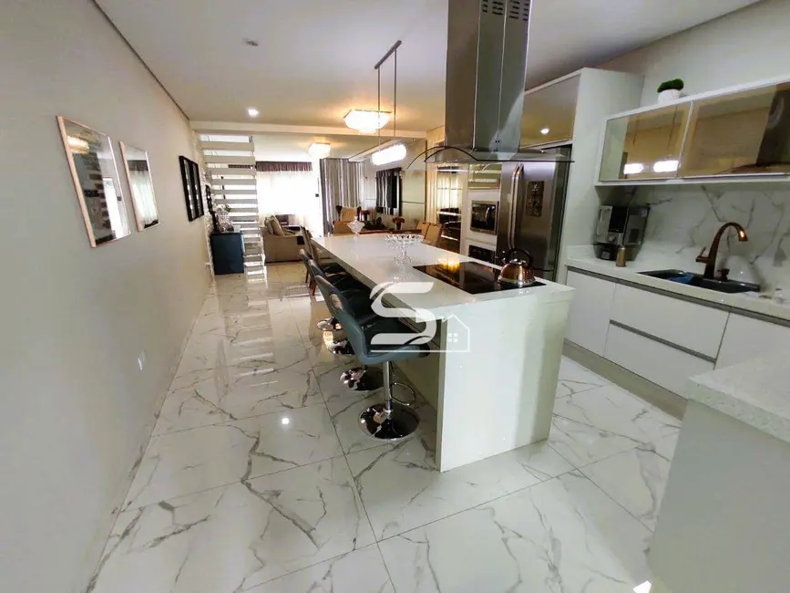 Foto 5 de Sobrado com 4 quartos à venda, 133m2 em Jardim Guairaca, São Paulo - SP