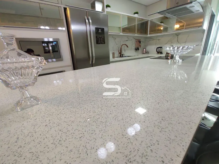 Foto 9 de Sobrado com 4 quartos à venda, 133m2 em Jardim Guairaca, São Paulo - SP