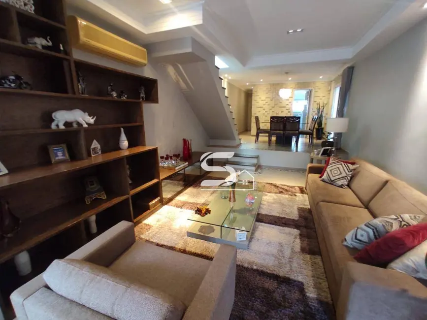 Foto 1 de Sobrado com 3 quartos à venda, 150m2 em Sítio da Figueira, São Paulo - SP