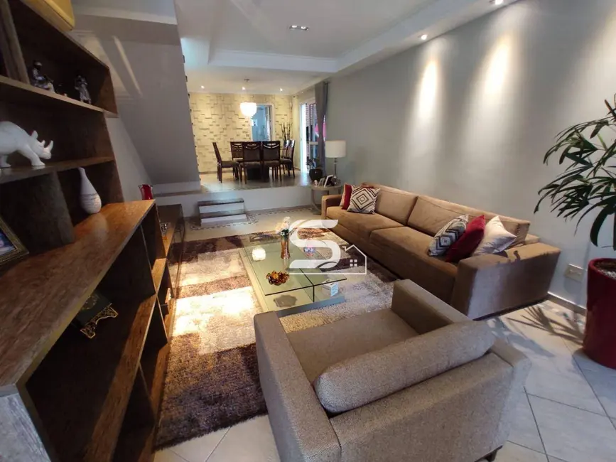 Foto 2 de Sobrado com 3 quartos à venda, 150m2 em Sítio da Figueira, São Paulo - SP