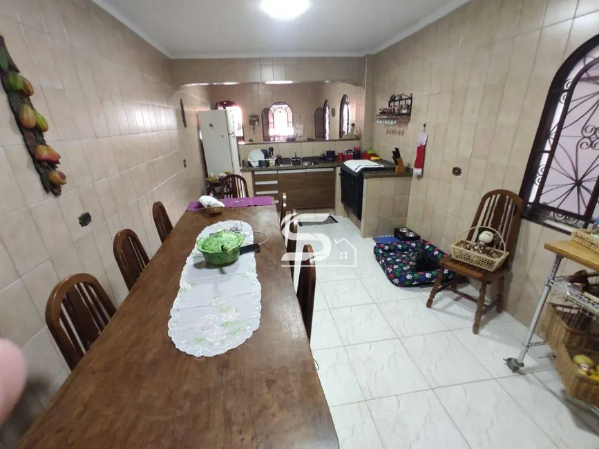Sobrado com 3 quartos à venda, 200m2 em Vila Curuçá, Santo Andre - SP - imagem 9 Foto 9 de Sobrado com 3 quartos à venda, 200m2 em Vila Curuçá, Santo Andre - SP