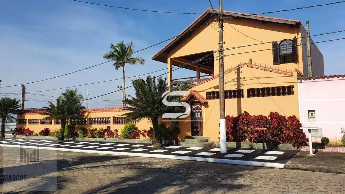 Foto 3 de Casa com 3 quartos à venda, 390m2 em Mongagua - SP