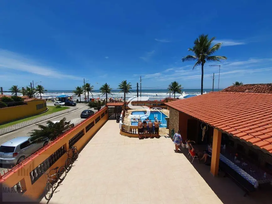 Foto 4 de Casa com 3 quartos à venda, 390m2 em Mongagua - SP