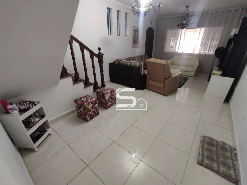 Sobrado com 3 quartos à venda, 125m2 em Jardim Guairaca, São Paulo - SP - imagem 4 Foto 4 de Sobrado com 3 quartos à venda, 125m2 em Jardim Guairaca, São Paulo - SP