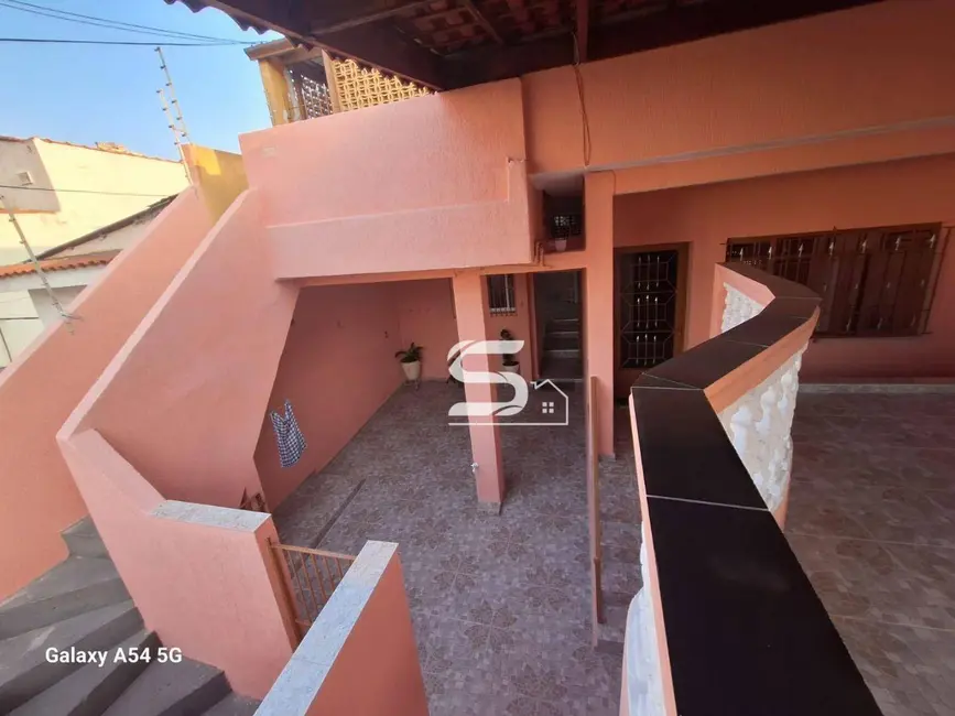 Casa com 5 quartos à venda, 140m2 em Jardim Teresa, São Paulo - SP - imagem 6 Foto 6 de Casa com 5 quartos à venda, 140m2 em Jardim Teresa, São Paulo - SP