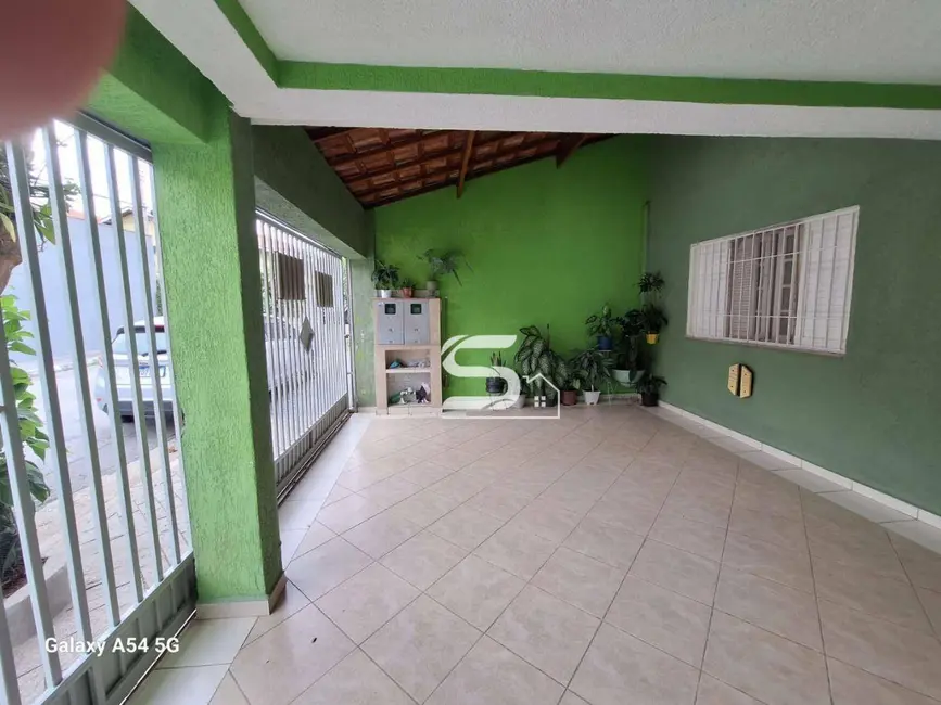 Casa com 4 quartos à venda, 150m2 em Jardim Teresa, São Paulo - SP - imagem 3 Foto 3 de Casa com 4 quartos à venda, 150m2 em Jardim Teresa, São Paulo - SP