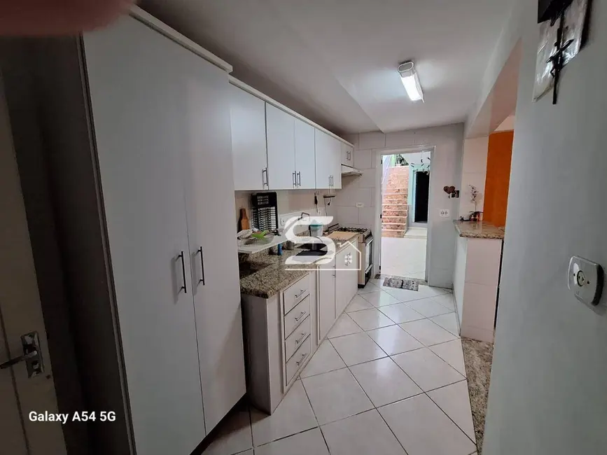 Casa com 4 quartos à venda, 150m2 em Jardim Teresa, São Paulo - SP - imagem 9 Foto 9 de Casa com 4 quartos à venda, 150m2 em Jardim Teresa, São Paulo - SP