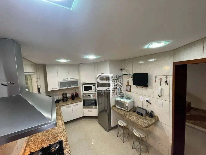 Foto 7 de Sobrado com 3 quartos à venda, 175m2 em Jardim Teresa, São Paulo - SP