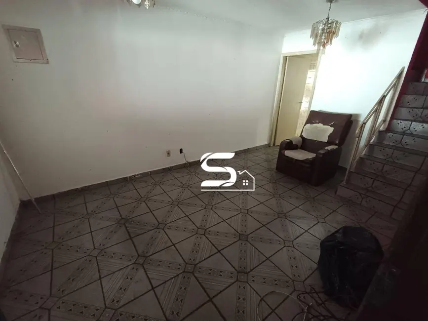 Sobrado com 3 quartos para alugar, 81m2 em Jardim Guairaca, São Paulo - SP - imagem 6 Foto 6 de Sobrado com 3 quartos para alugar, 81m2 em Jardim Guairaca, São Paulo - SP