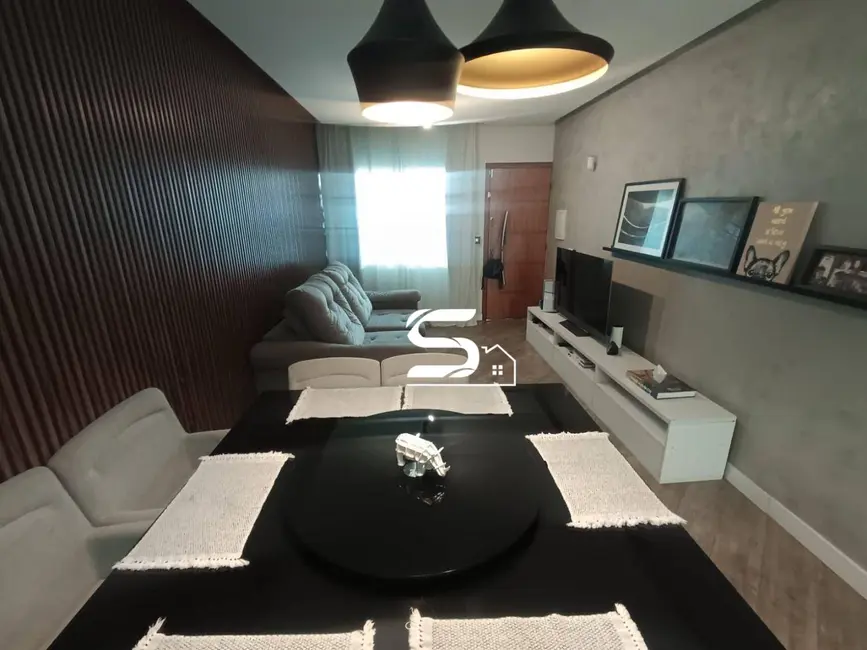 Sobrado com 3 quartos à venda, 85m2 em Sítio Pinheirinho, São Paulo - SP - imagem 2 Foto 2 de Sobrado com 3 quartos à venda, 85m2 em Sítio Pinheirinho, São Paulo - SP