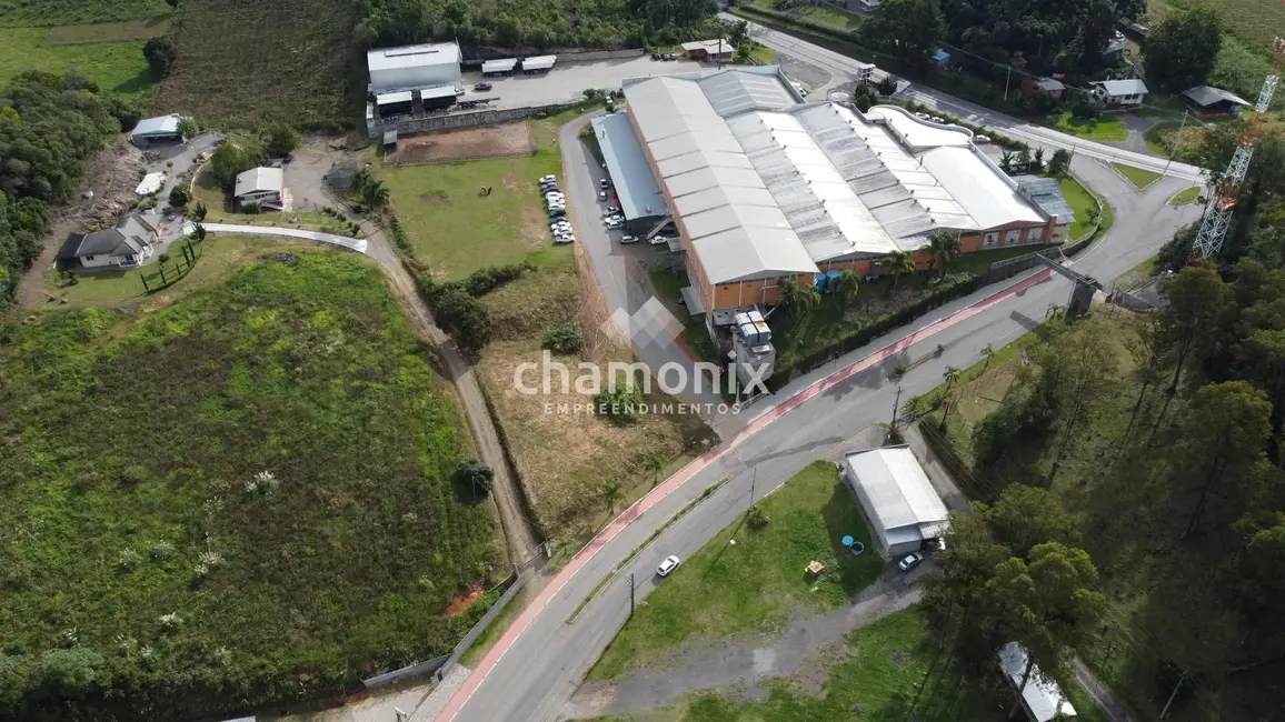 Terreno / Lote à venda, 2761m2 em Flores Da Cunha - RS - imagem 4 Foto 4 de Terreno / Lote à venda, 2761m2 em Flores Da Cunha - RS