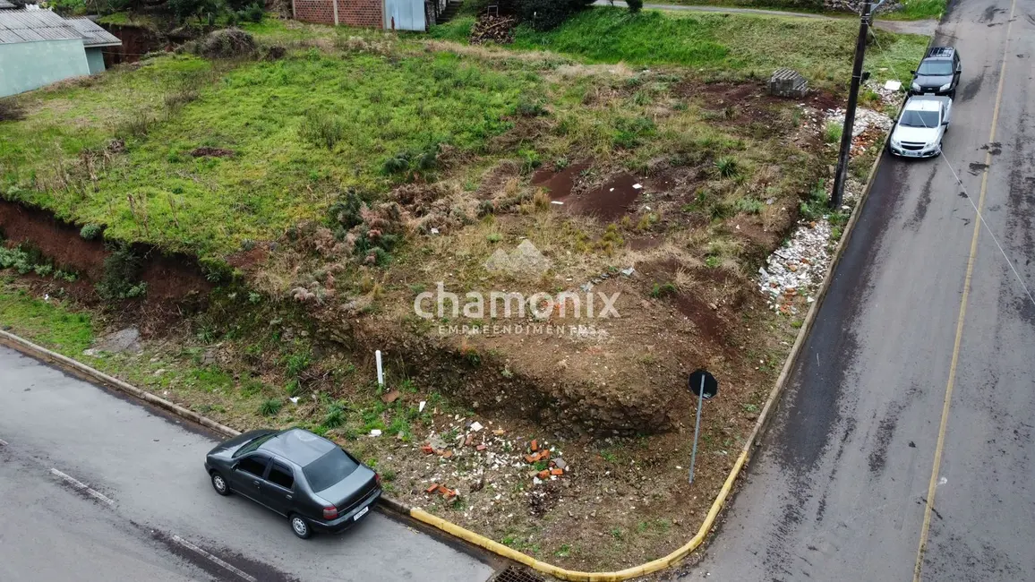 Foto 2 de Terreno / Lote à venda, 358m2 em Flores Da Cunha - RS