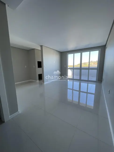 Foto 7 de Cobertura com 3 quartos à venda, 186m2 em Flores Da Cunha - RS