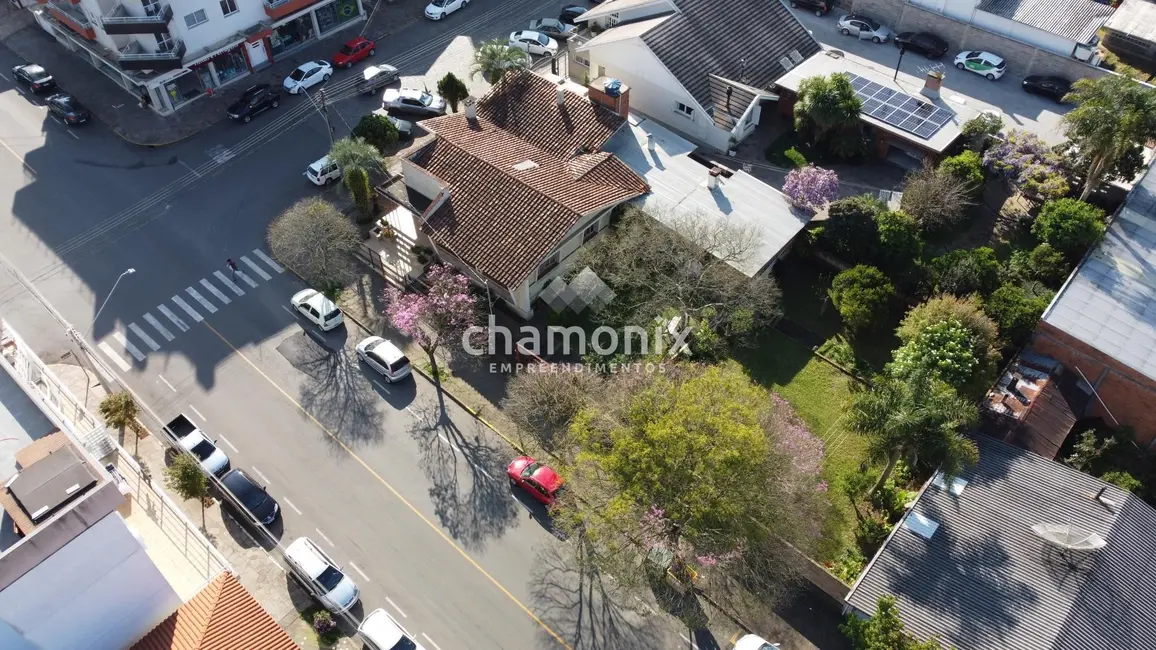 Foto 1 de Terreno / Lote com 3 quartos à venda, 800m2 em Centro, Flores Da Cunha - RS