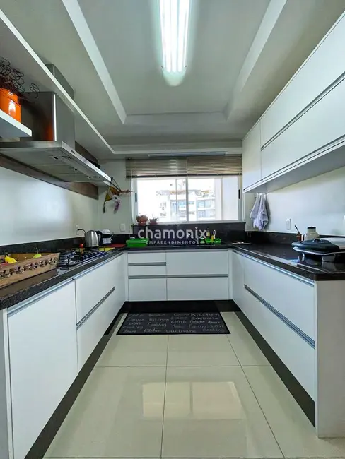 Foto 7 de Apartamento com 3 quartos à venda, 132m2 em Centro, Flores Da Cunha - RS