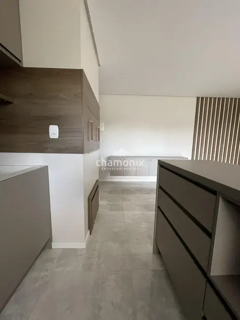 Foto 4 de Apartamento com 2 quartos à venda, 81m2 em Flores Da Cunha - RS