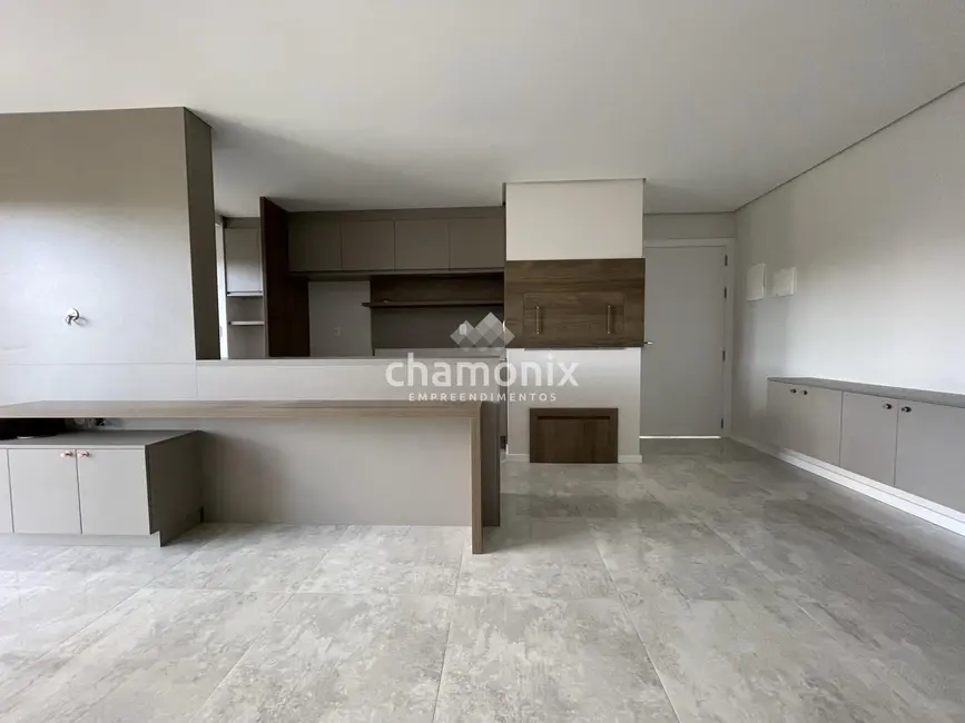 Foto 1 de Apartamento com 2 quartos à venda, 81m2 em Flores Da Cunha - RS