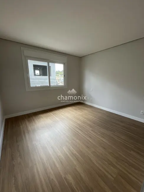 Apartamento com 3 quartos à venda, 129m2 em Centro, Flores Da Cunha - RS - imagem 9 Foto 9 de Apartamento com 3 quartos à venda, 129m2 em Centro, Flores Da Cunha - RS