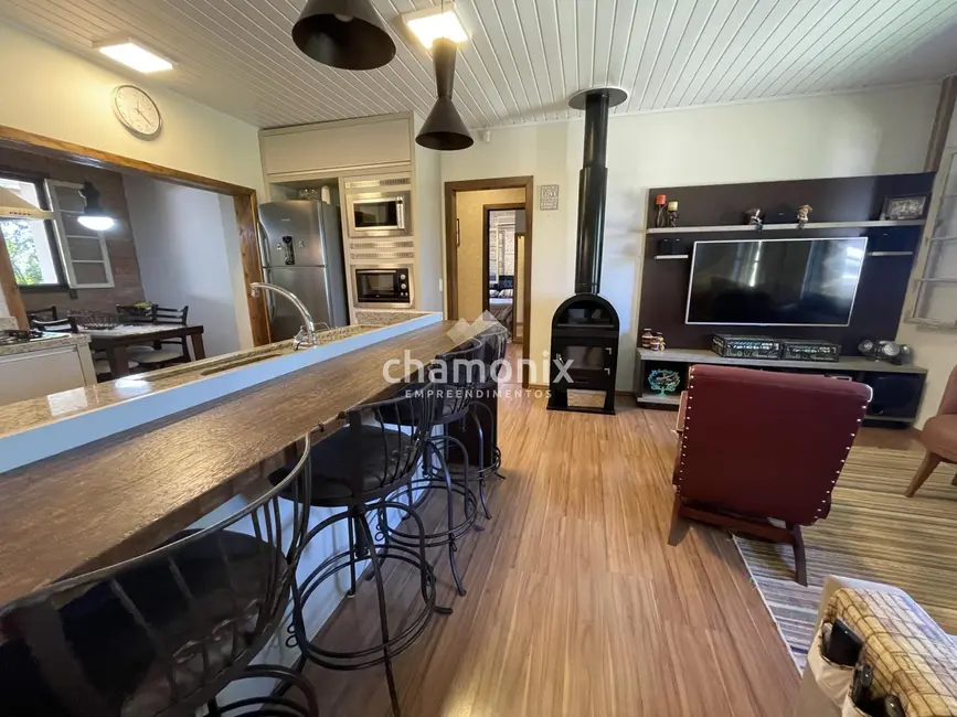 Foto 9 de Chácara com 3 quartos à venda, 6349m2 em Flores Da Cunha - RS