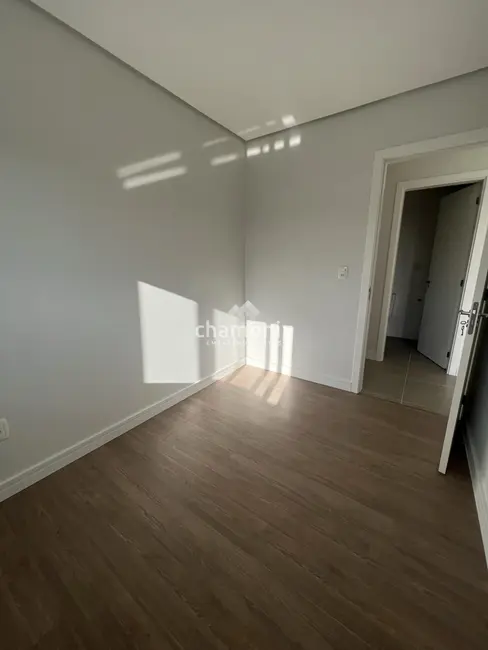 Apartamento com 2 quartos à venda, 76m2 em Flores Da Cunha - RS - imagem 7 Foto 7 de Apartamento com 2 quartos à venda, 76m2 em Flores Da Cunha - RS