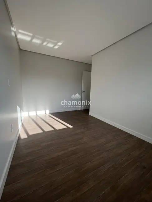 Apartamento com 2 quartos à venda, 76m2 em Flores Da Cunha - RS - imagem 5 Foto 5 de Apartamento com 2 quartos à venda, 76m2 em Flores Da Cunha - RS