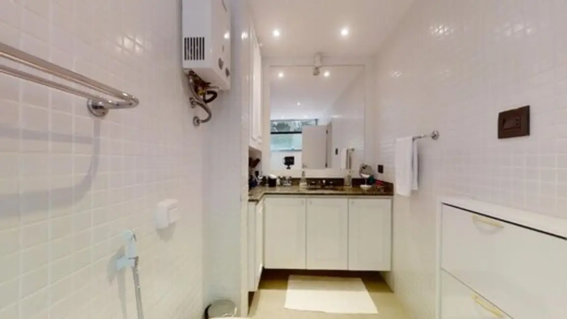 Foto 2 de Apartamento com 3 quartos à venda, 120m2 em Rio De Janeiro - RJ