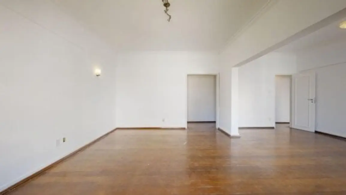 Apartamento com 2 quartos à venda, 139m2 em Rio De Janeiro - RJ - imagem 2 Foto 2 de Apartamento com 2 quartos à venda, 139m2 em Rio De Janeiro - RJ