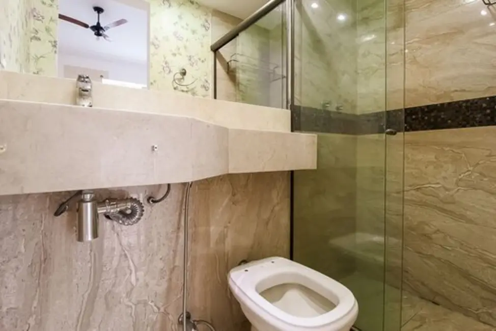 Foto 3 de Apartamento com 2 quartos à venda, 77m2 em Rio De Janeiro - RJ