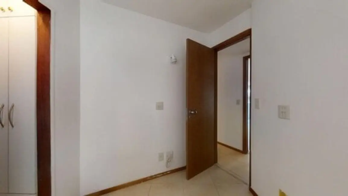 Foto 4 de Apartamento com 3 quartos à venda, 100m2 em Rio De Janeiro - RJ