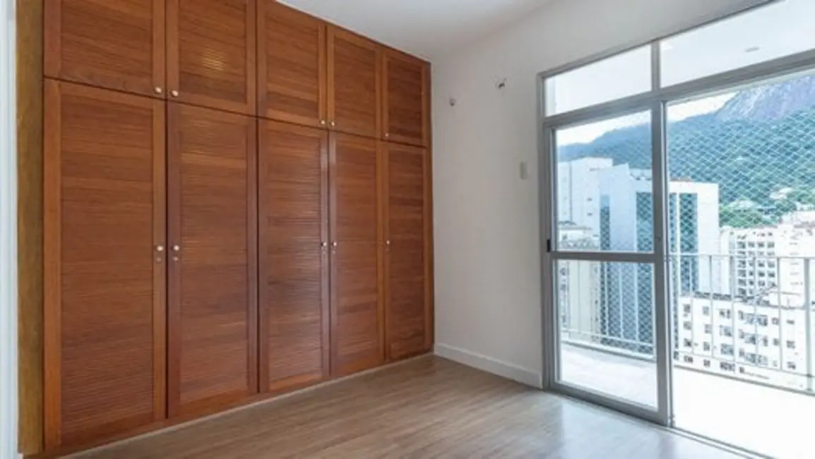 Foto 2 de Apartamento com 2 quartos à venda, 103m2 em Rio De Janeiro - RJ