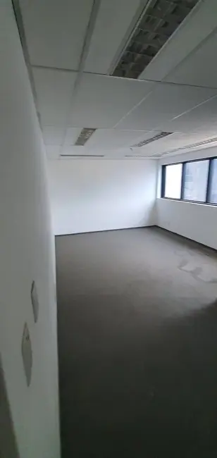 Foto 2 de Sala Comercial à venda, 30m2 em Centro, Barueri - SP
