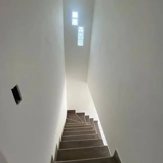 Foto 7 de Casa com 2 quartos à venda, 73m2 em Itanhaem - SP