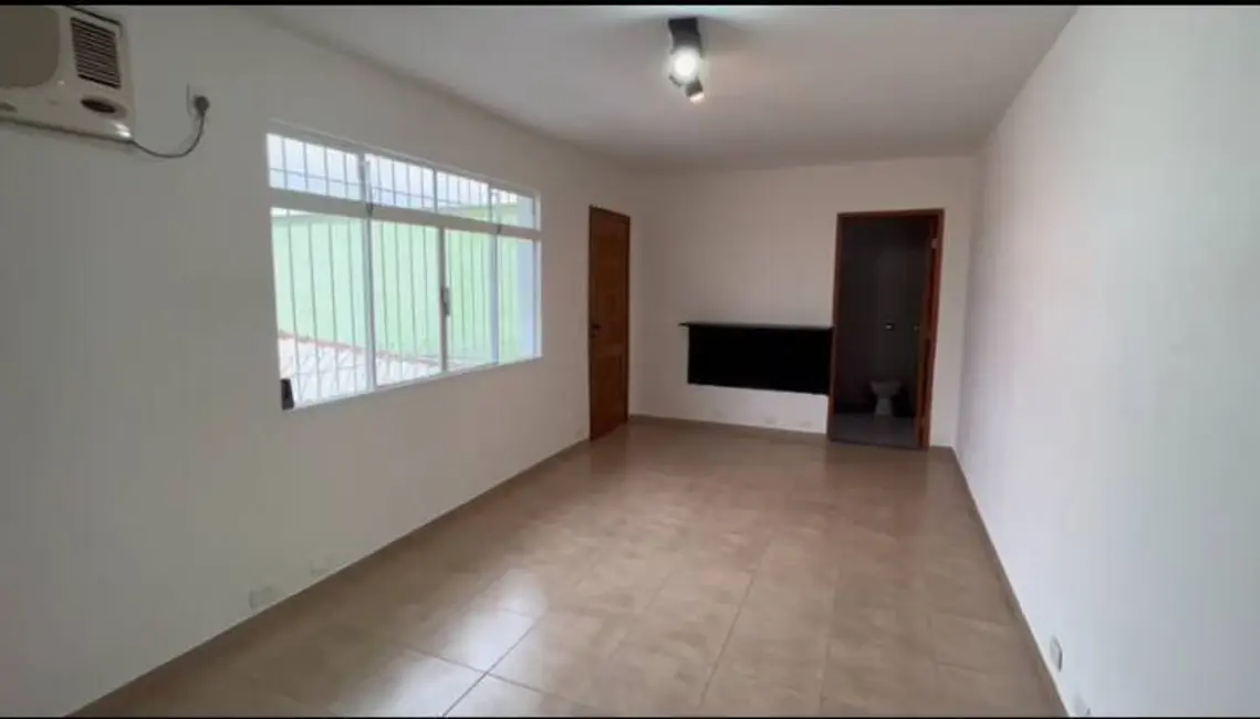 Casa com 3 quartos à venda, 250m2 em Parque Regina, São Paulo - SP - imagem 9 Foto 9 de Casa com 3 quartos à venda, 250m2 em Parque Regina, São Paulo - SP