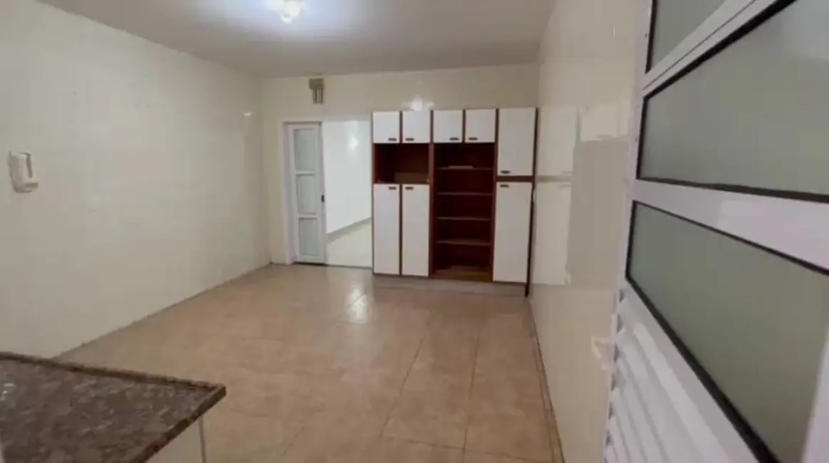 Casa com 3 quartos à venda, 250m2 em Parque Regina, São Paulo - SP - imagem 5 Foto 5 de Casa com 3 quartos à venda, 250m2 em Parque Regina, São Paulo - SP