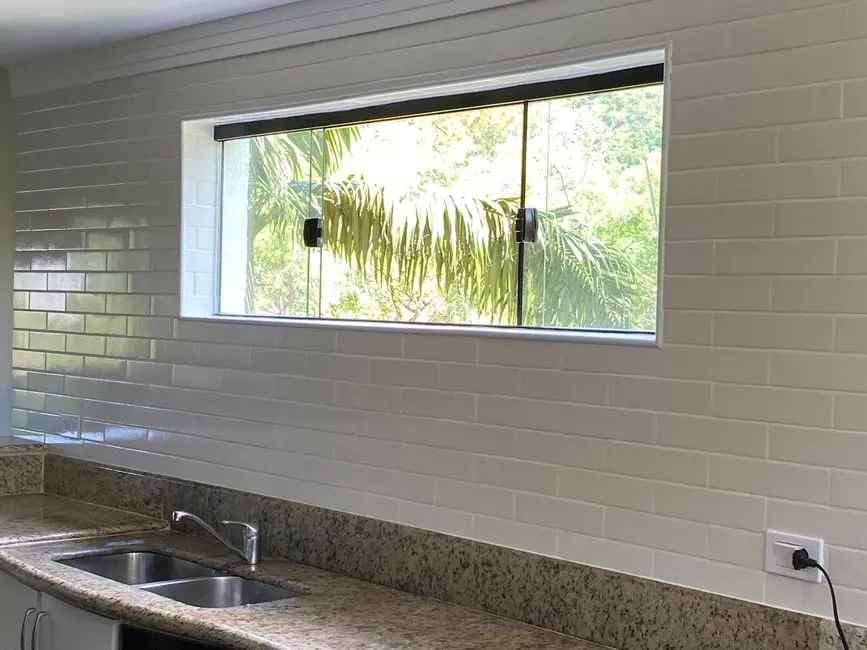 Foto 9 de Casa com 3 quartos à venda, 150m2 em Enseada, Guaruja - SP