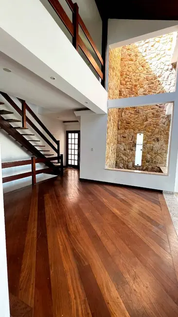 Foto 2 de Casa com 4 quartos à venda, 286m2 em Parque dos Príncipes, São Paulo - SP
