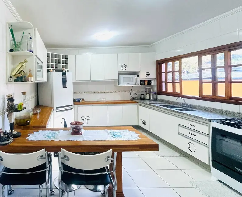 Foto 9 de Sobrado com 4 quartos à venda e para alugar, 150m2 em Paraíso do Morumbi, São Paulo - SP