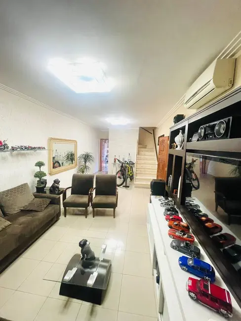 Foto 1 de Sobrado com 4 quartos à venda e para alugar, 150m2 em Paraíso do Morumbi, São Paulo - SP