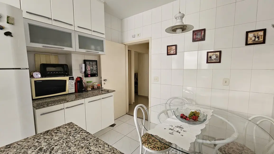 Apartamento com 3 quartos à venda, 131m2 em Moema, São Paulo - SP - imagem 8 Foto 8 de Apartamento com 3 quartos à venda, 131m2 em Moema, São Paulo - SP