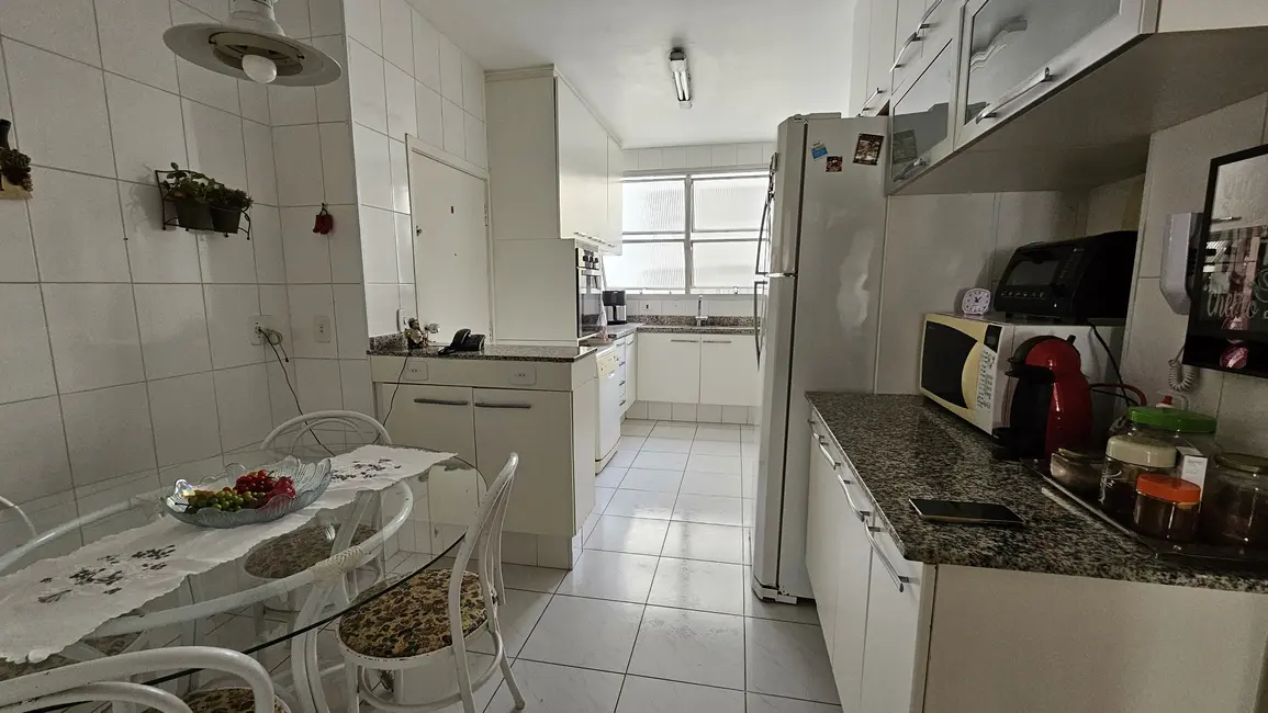 Apartamento com 3 quartos à venda, 131m2 em Moema, São Paulo - SP - imagem 7 Foto 7 de Apartamento com 3 quartos à venda, 131m2 em Moema, São Paulo - SP