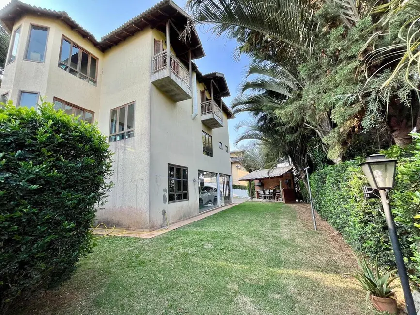 Foto 6 de Casa com 4 quartos à venda, 240m2 em Jardim Marilu, Carapicuiba - SP