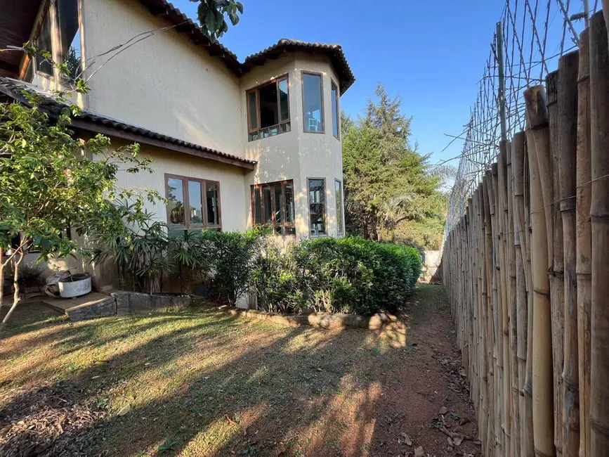 Foto 5 de Casa com 4 quartos à venda, 240m2 em Jardim Marilu, Carapicuiba - SP