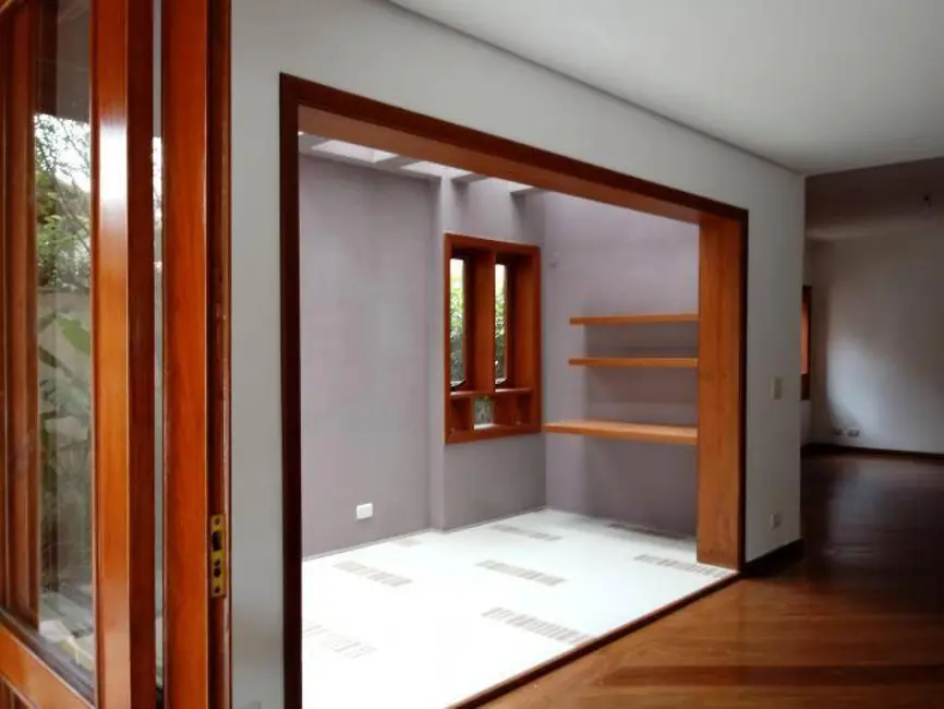 Foto 3 de Casa com 4 quartos à venda e para alugar, 350m2 em Residencial Morada das Estrelas (Aldeia da Serra), Barueri - SP