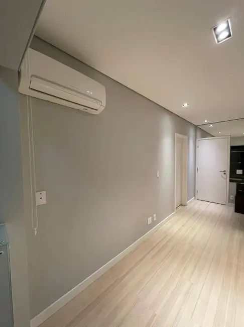 Foto 6 de Apartamento com 2 quartos à venda, 60m2 em Jardim Tupanci, Barueri - SP